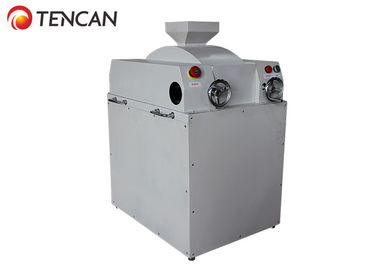 240*240m m máquina de la trituradora del polvo de la capacidad de 300 kilogramos/hora con el rollo doble de cerámica del alúmina